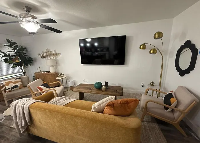 Worth Hideaway With Pool And Games Fort Worth