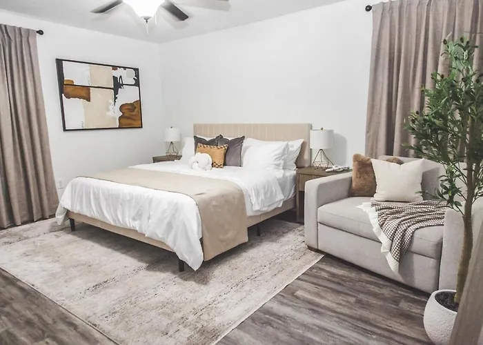 Worth Hideaway With Pool And Games * Fort Worth
